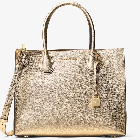 Michael Kors Mercer Large Metallic Leather tote bag in Pale Gold